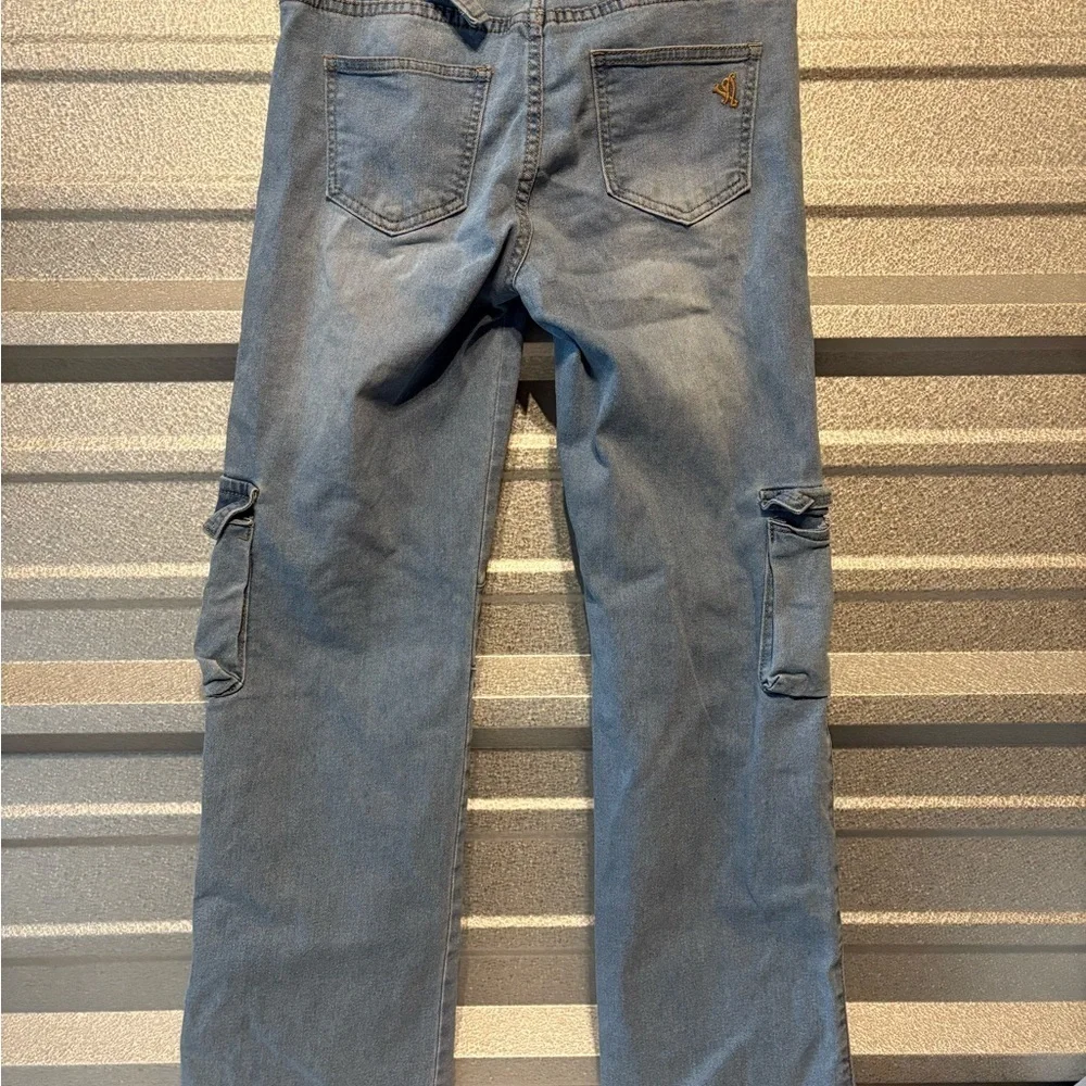 VIP Relaxed Fit Men's Gray Jeans with Cargo Pockets